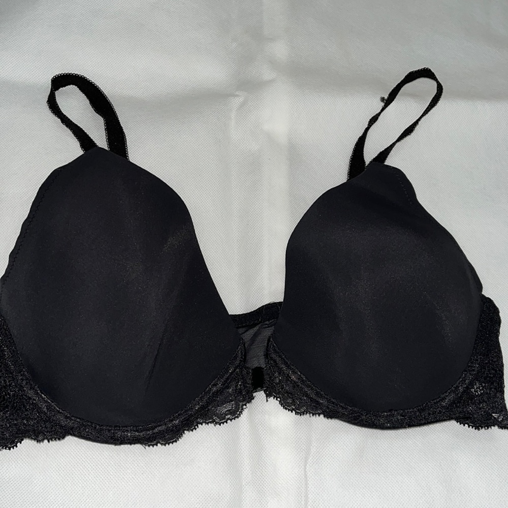 Victoria’s Secret bra 36D 36 D lined convertible plunge black lace front used